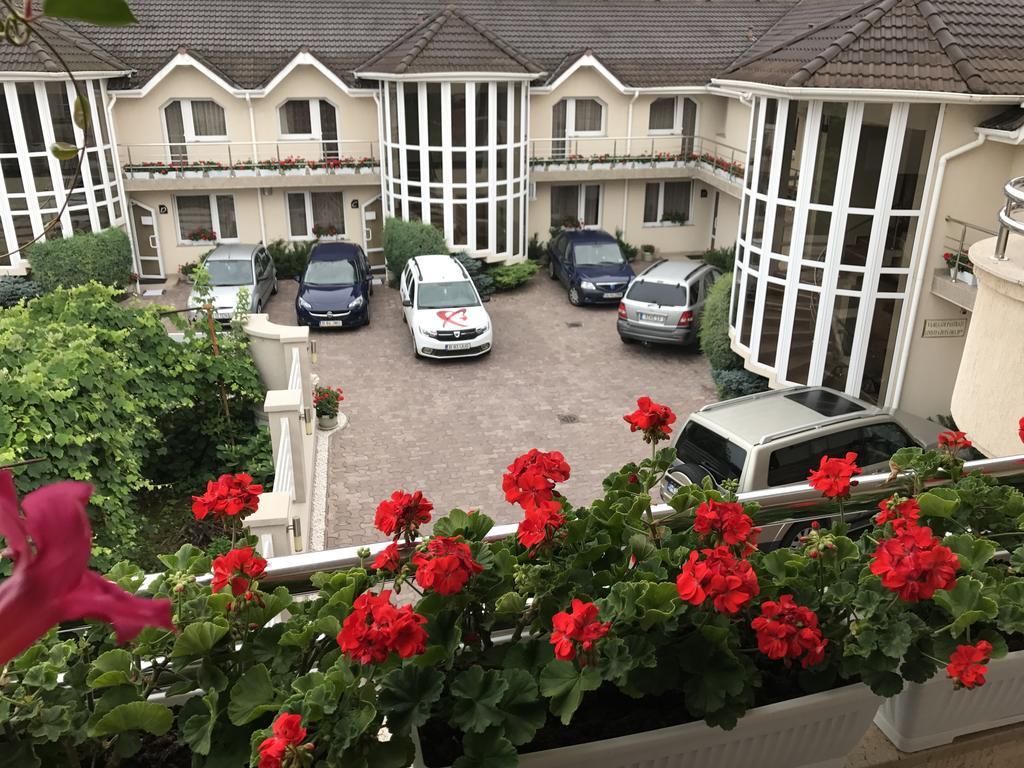 Villa Brussels Ντέβα Εξωτερικό φωτογραφία